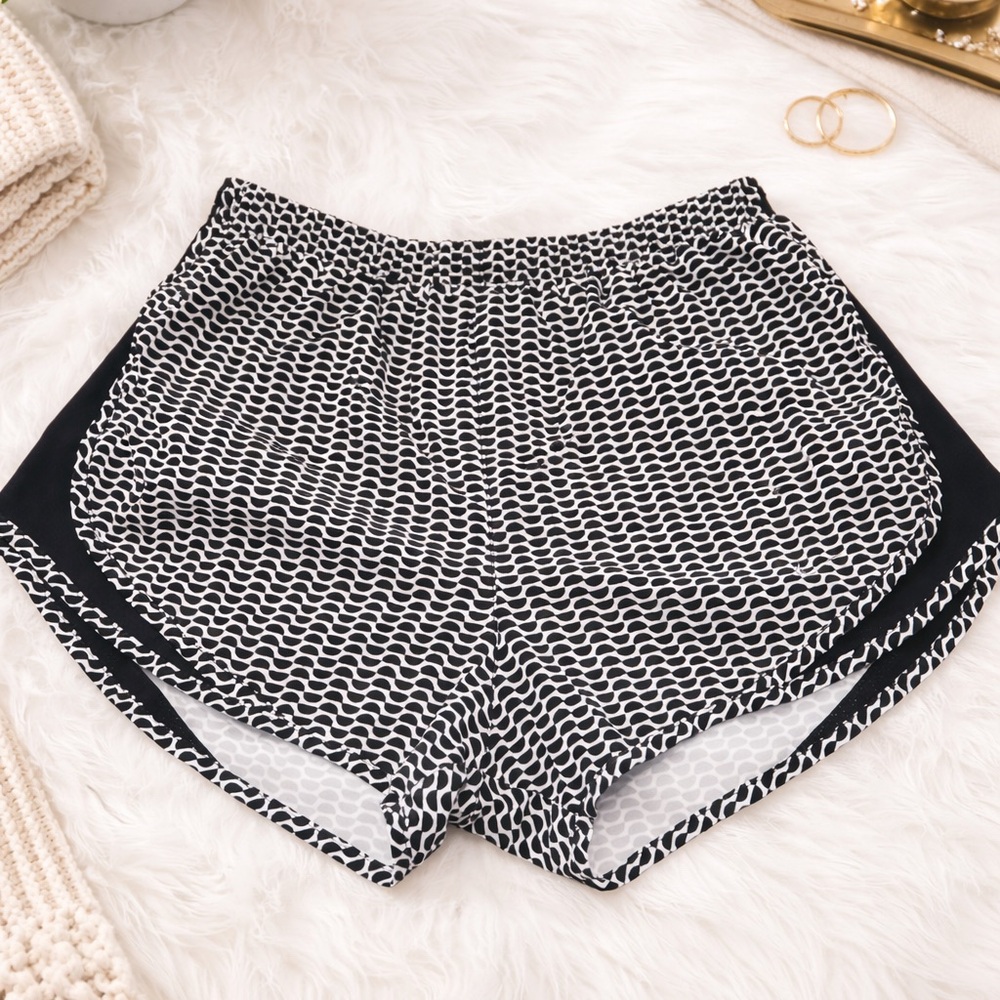 Nike Black and White Patterned Athletic Shorts